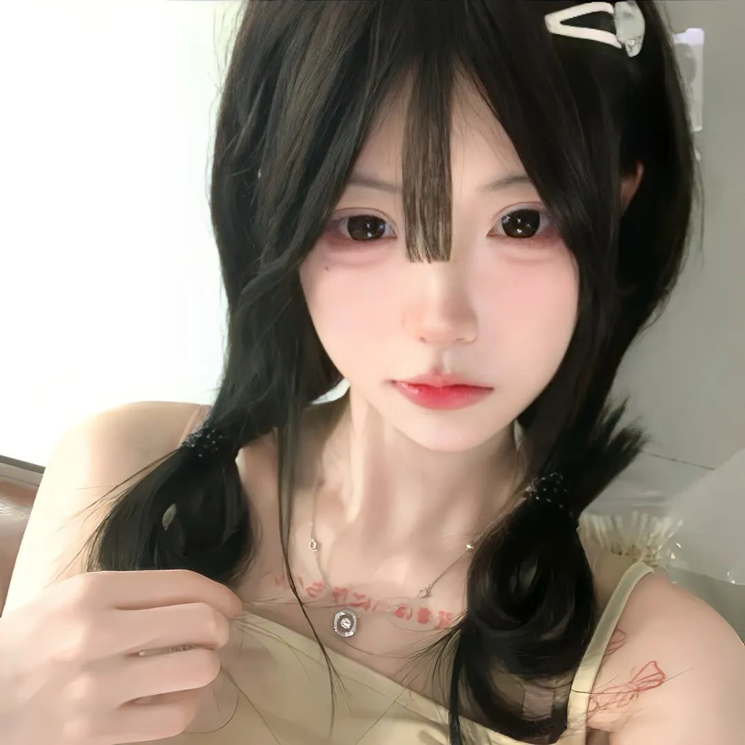 黑玫瑰公寓